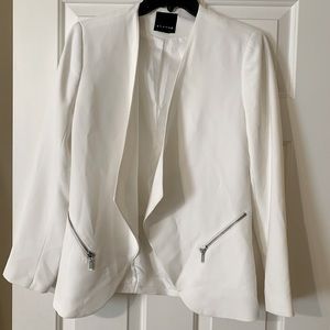 Trouve White Blazer Size Medium